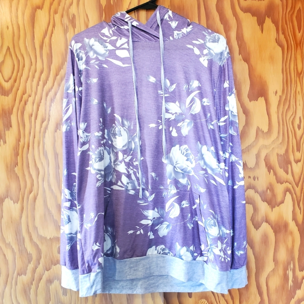 Lightweight hooded sweatshirt